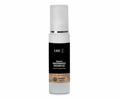 CARE Z Hyaluron Konzentriertes Hyaluron-Gel von Zaversky, weiße Pumpflasche mit schwarz-beigem Etikett, Intensive Anti-Aging Wirkung.