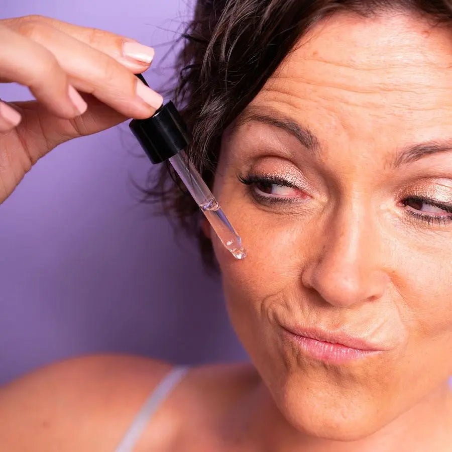 Intensivserum - reichhaltiges Serum für reife Haut mit Hyaluron und Koffein - Kosmetika - Apotheke Zaversky